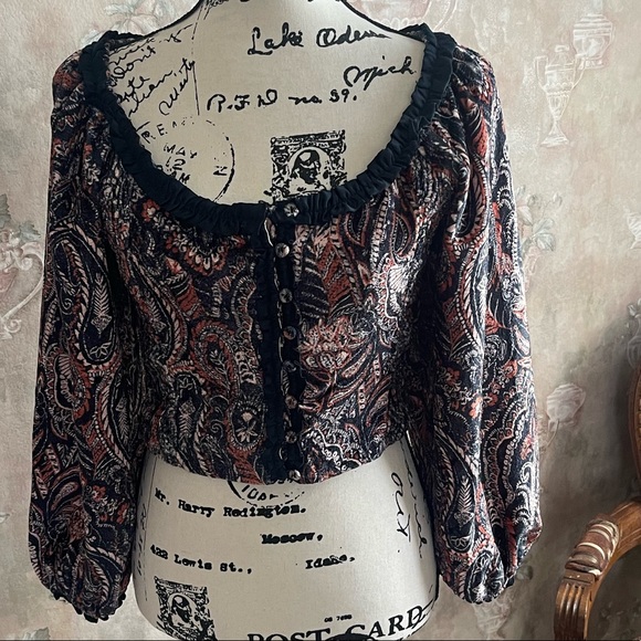 FREE PEOPLE DARE ME LONG SLEEVE FLORAL VELVET TOP MEDIUM - Picture 3 of 8